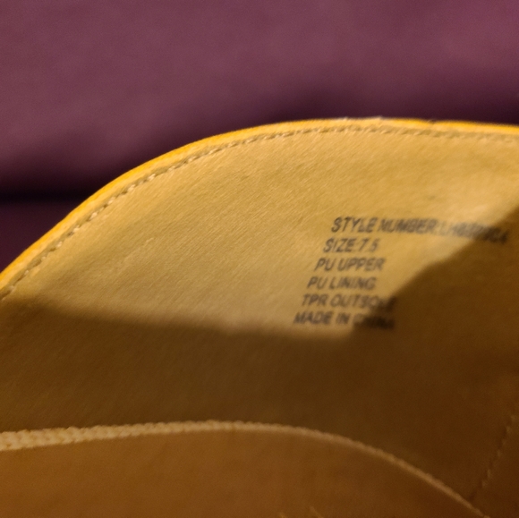 Women's, tan slip on sandals - Picture 6 of 6